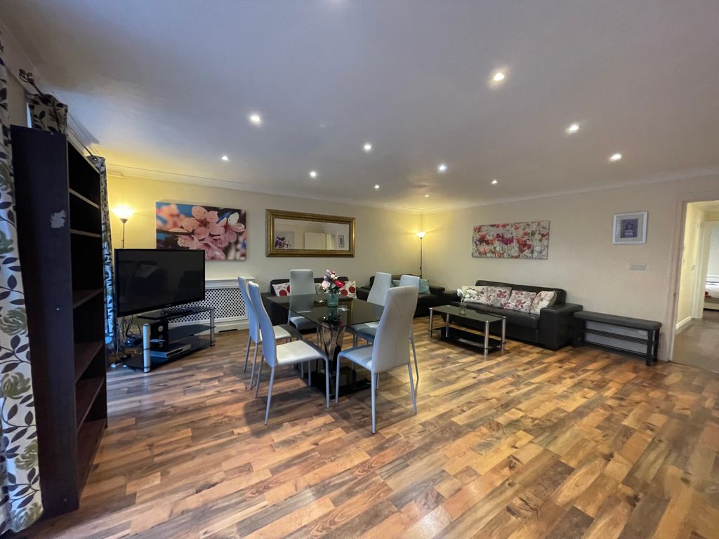 Property photo 2 of 14 Reception