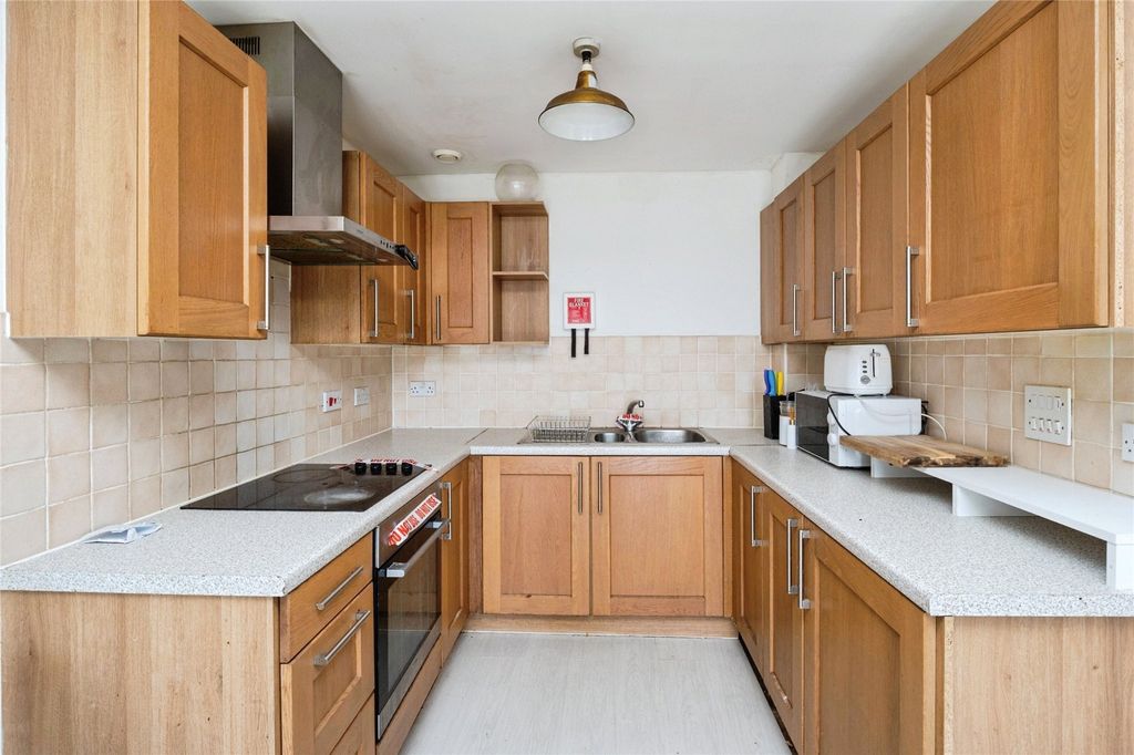 Property photo 3 of 12 Picture No. 09