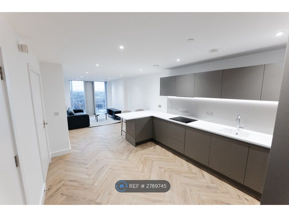 Property photo 1 of 33