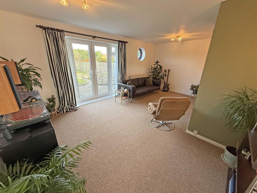 Property photo 3 of 16 Living Room A2.Jpg