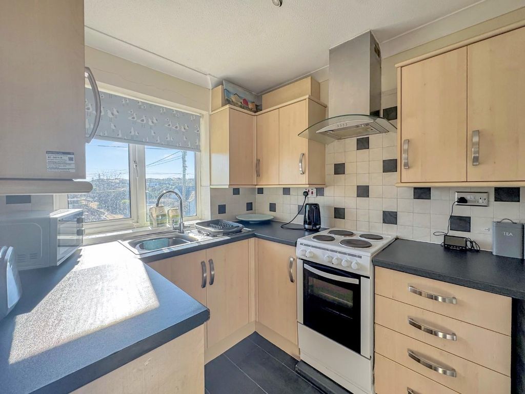 Property photo 2 of 8 3.Jpg