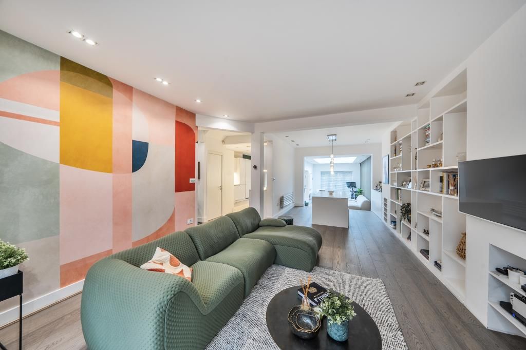 Property photo 3 of 23 Reception Room