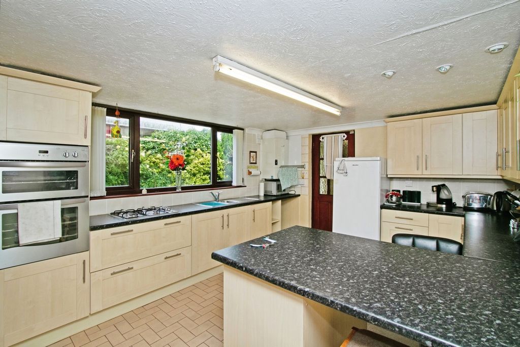 Property photo 3 of 23 Photo