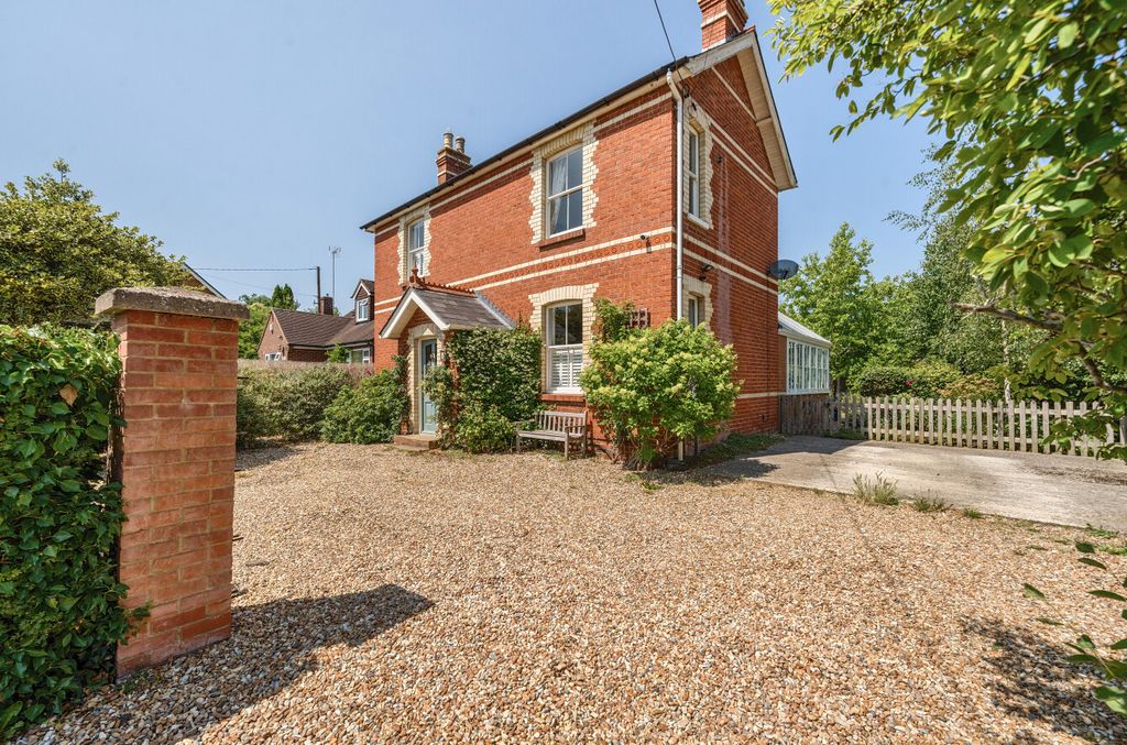 Property photo 1 of 27 1305248-30-685411...