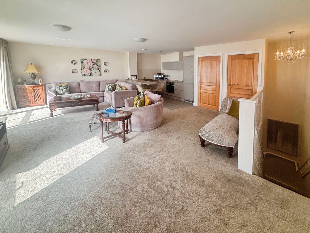 Property photo 3 of 26 Image
