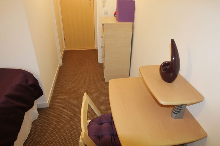 Property photo 3 of 9