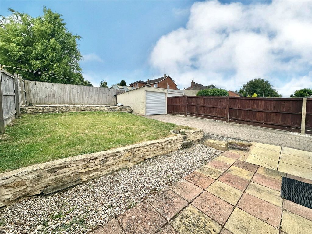 Property photo 2 of 11 Picture No. 18