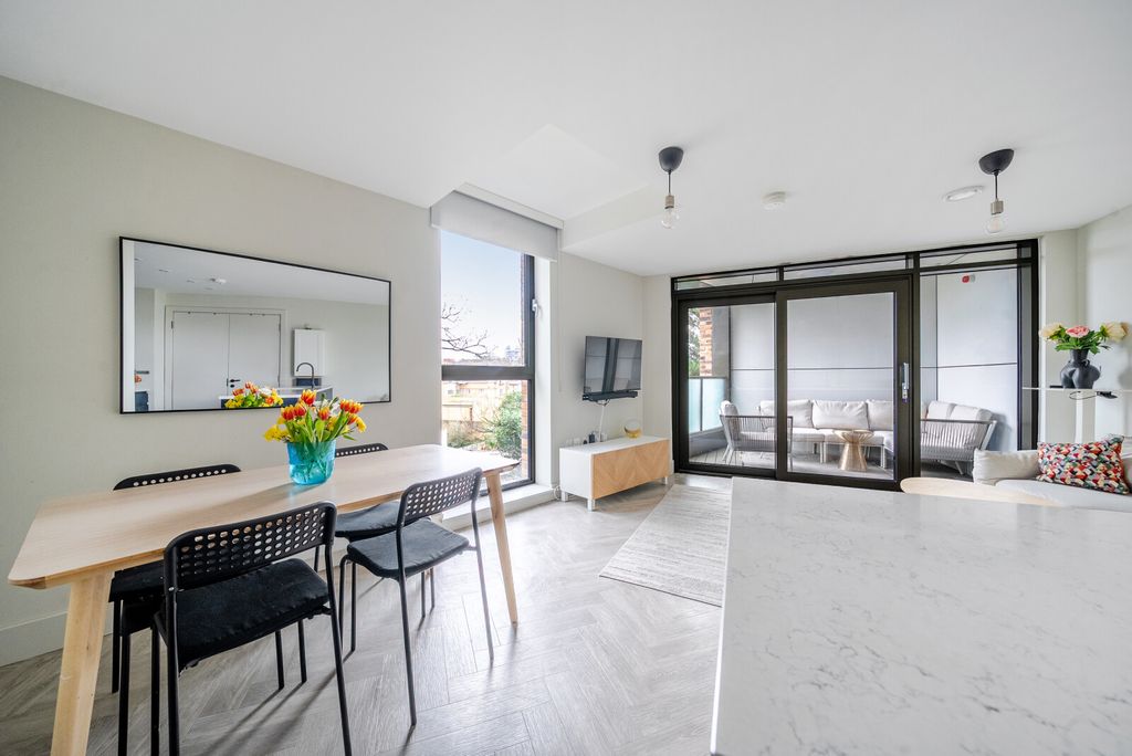 Property photo 3 of 11 Kitchen/Living Room