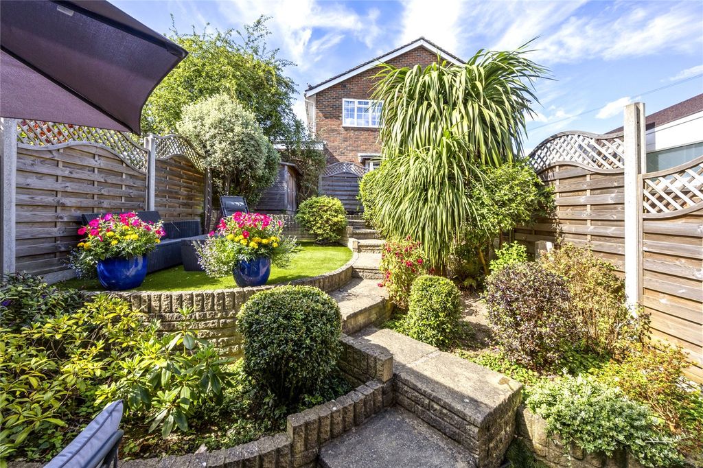 Property photo 3 of 18 Picture No. 37