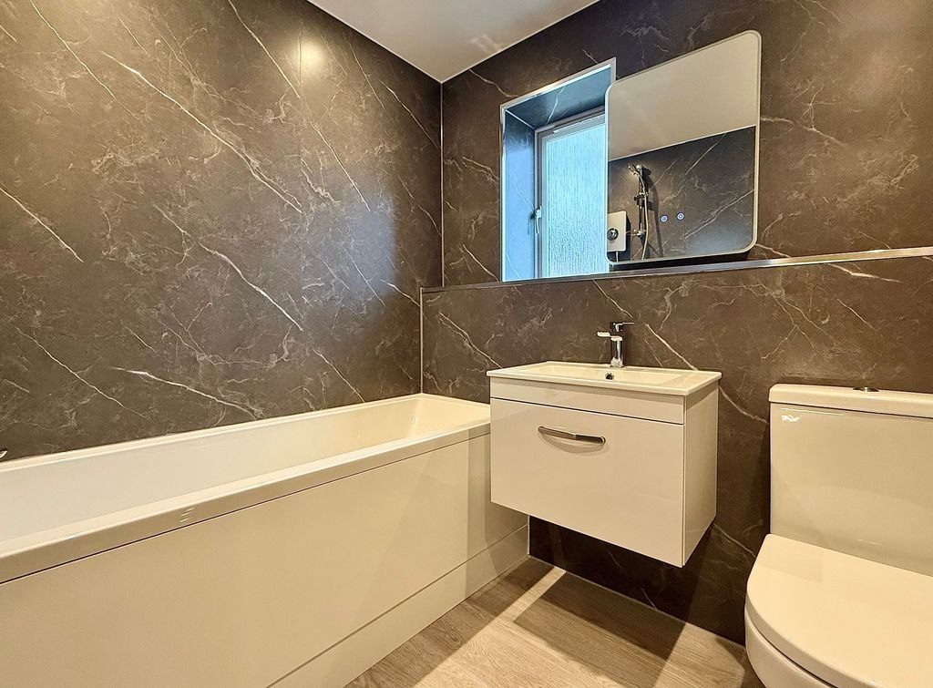 Additional image 18 of 3 bed flat for saleSouth Beach Road, Ayr KA7