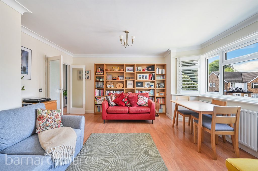 Property photo 3 of 8