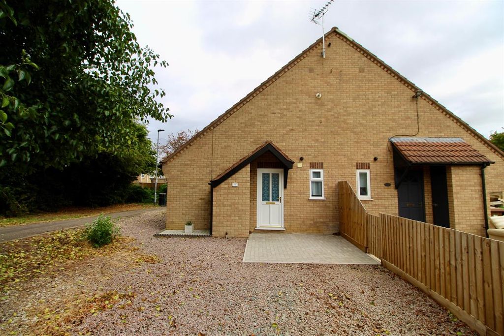 Property photo 1 of 8