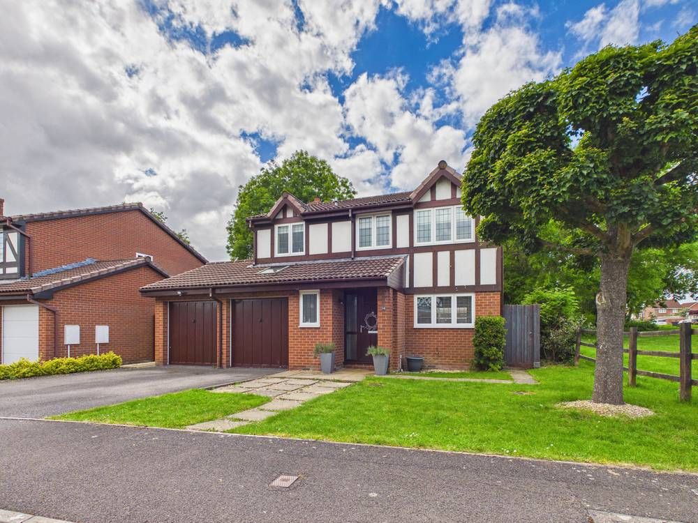 Property photo 1 of 26 Giraffe360-Still006