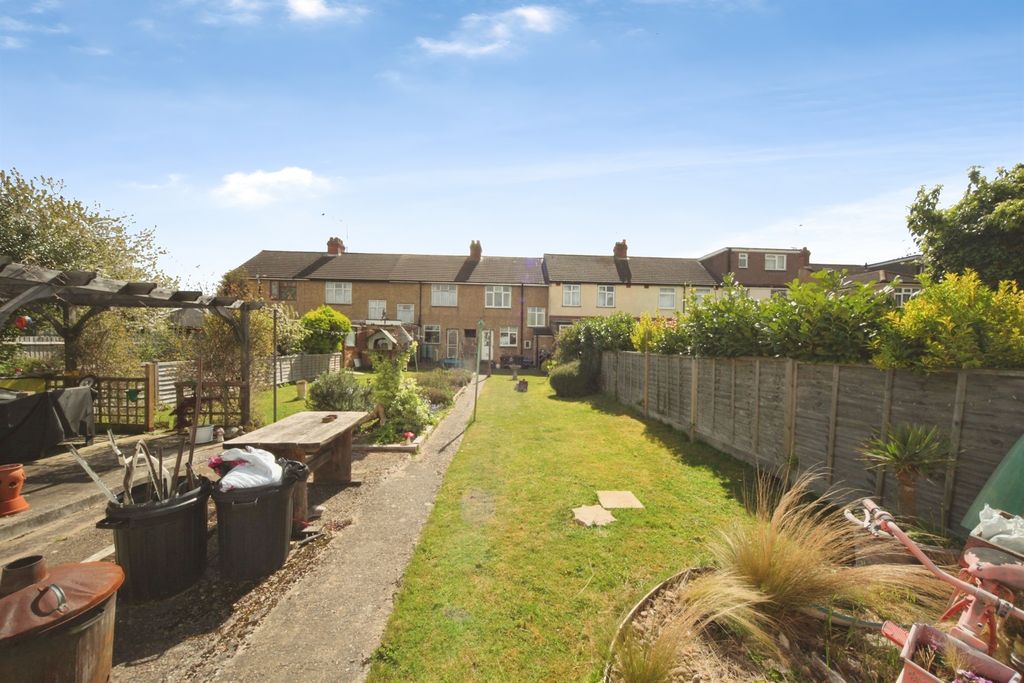 Property photo 2 of 14