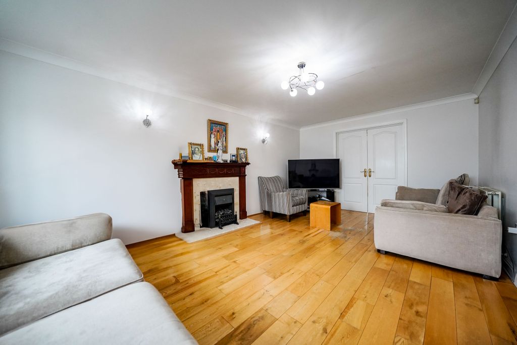 Property photo 3 of 28 Dsc05212