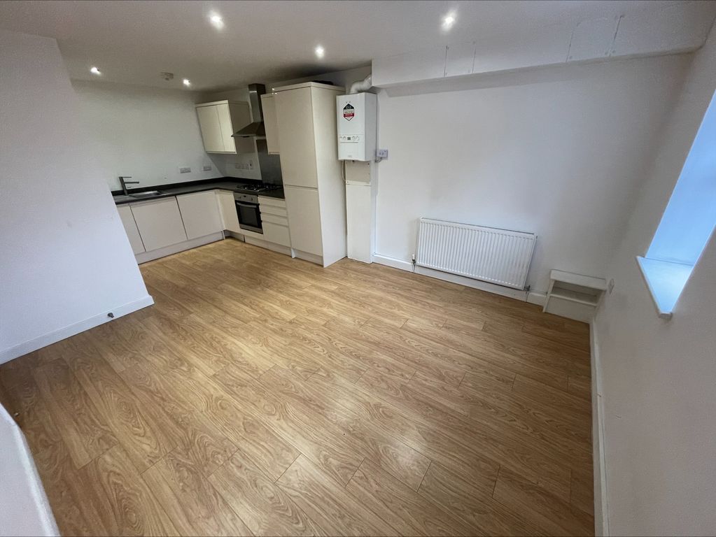 Property photo 2 of 8 2