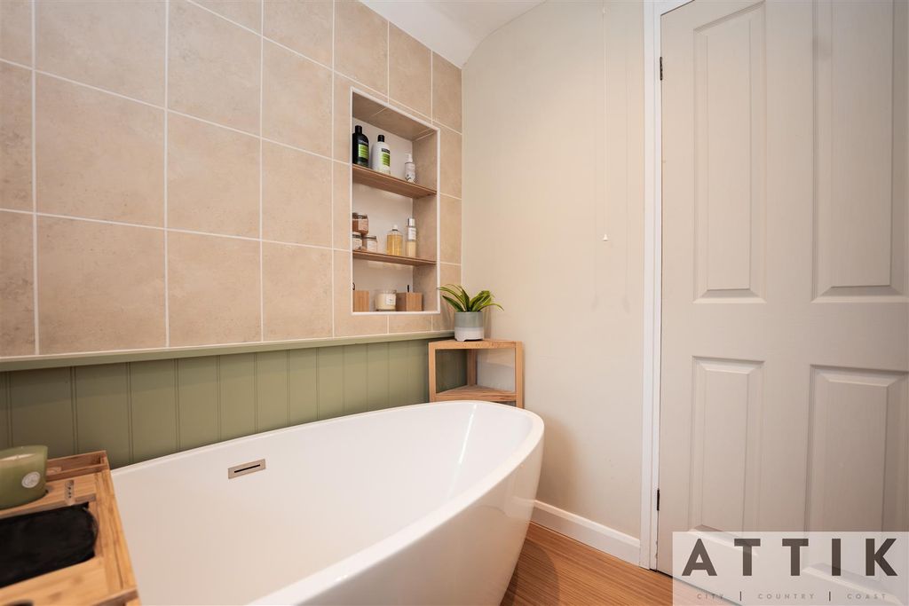 Additional image 30 of 4 bed semi-detached house for saleBedingfield Crescent, Halesworth IP19