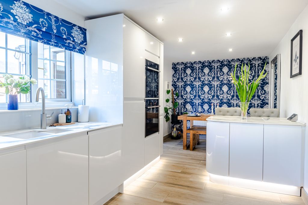 Property photo 1 of 36 Kitchen1