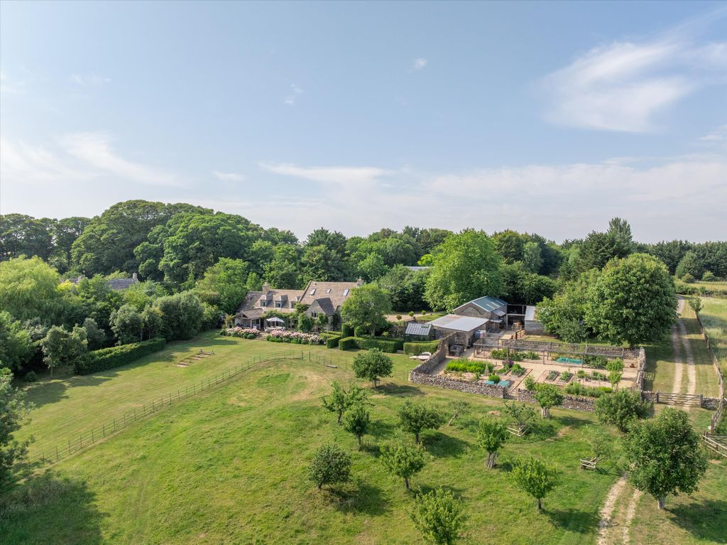 Property photo 3 of 45 Image