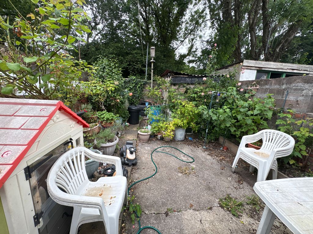 Property photo 3 of 3