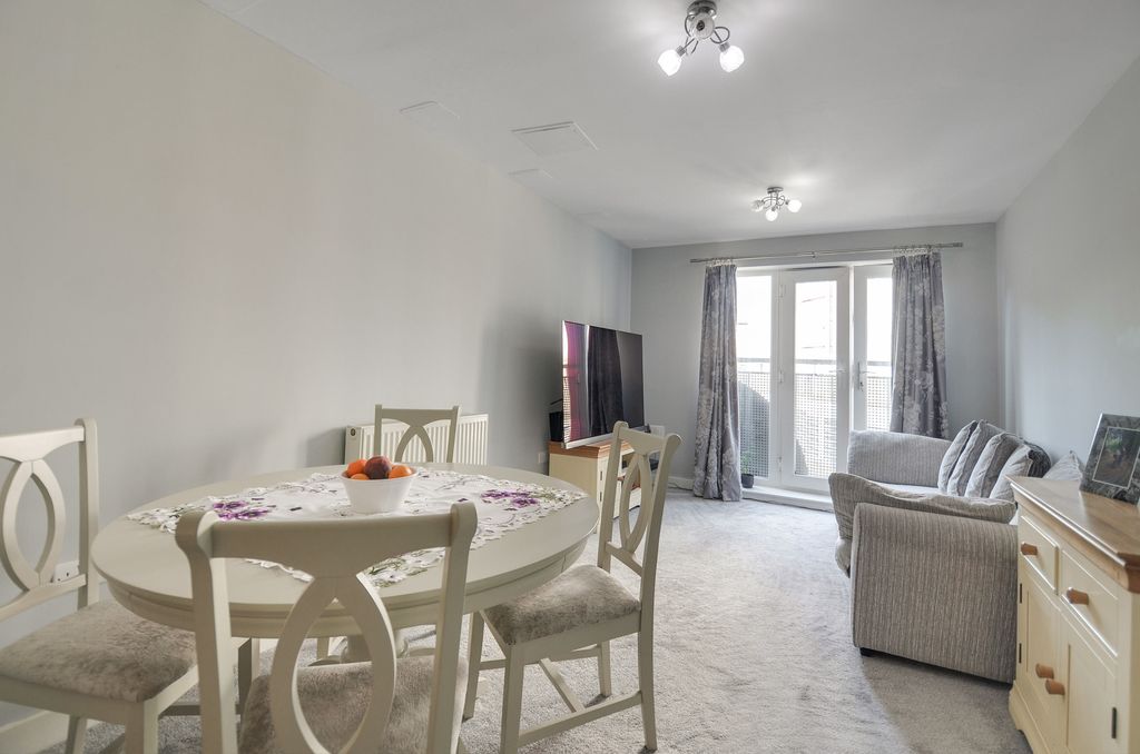 Property photo 2 of 15 Open Plan Livcing Area_Pic_ (2).Jpg