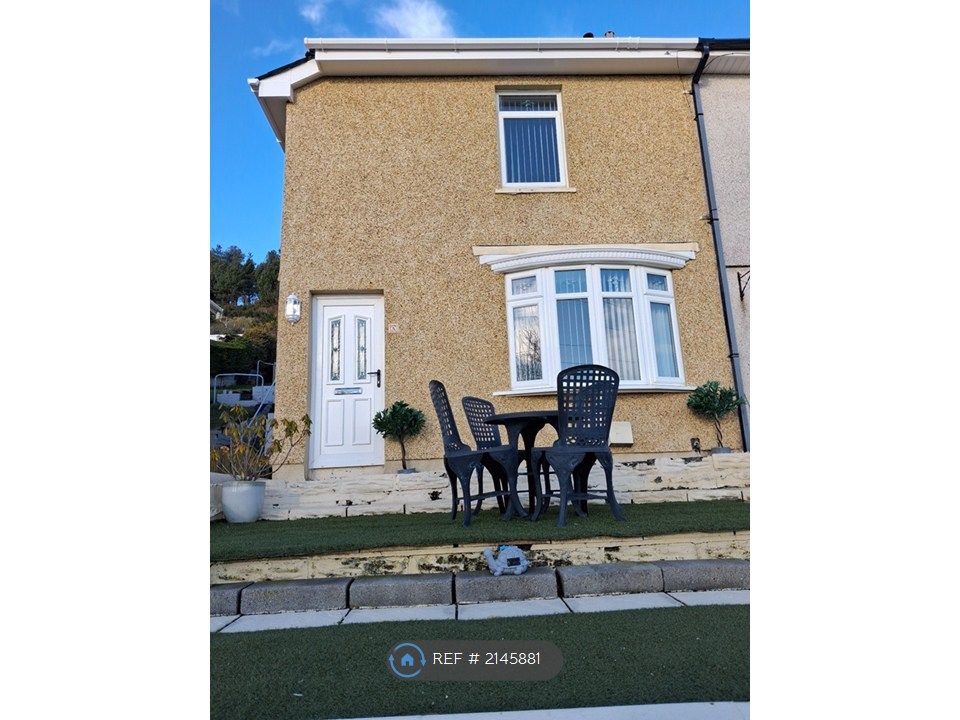 Property photo 3 of 32