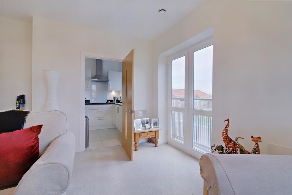 Additional image 13 of 2 bed flat for saleBrigg Court, 22 Chantry Gardens, Filey YO14