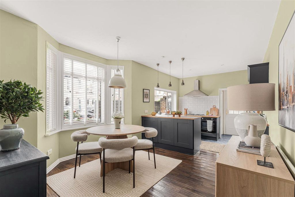 Property photo 3 of 25 3