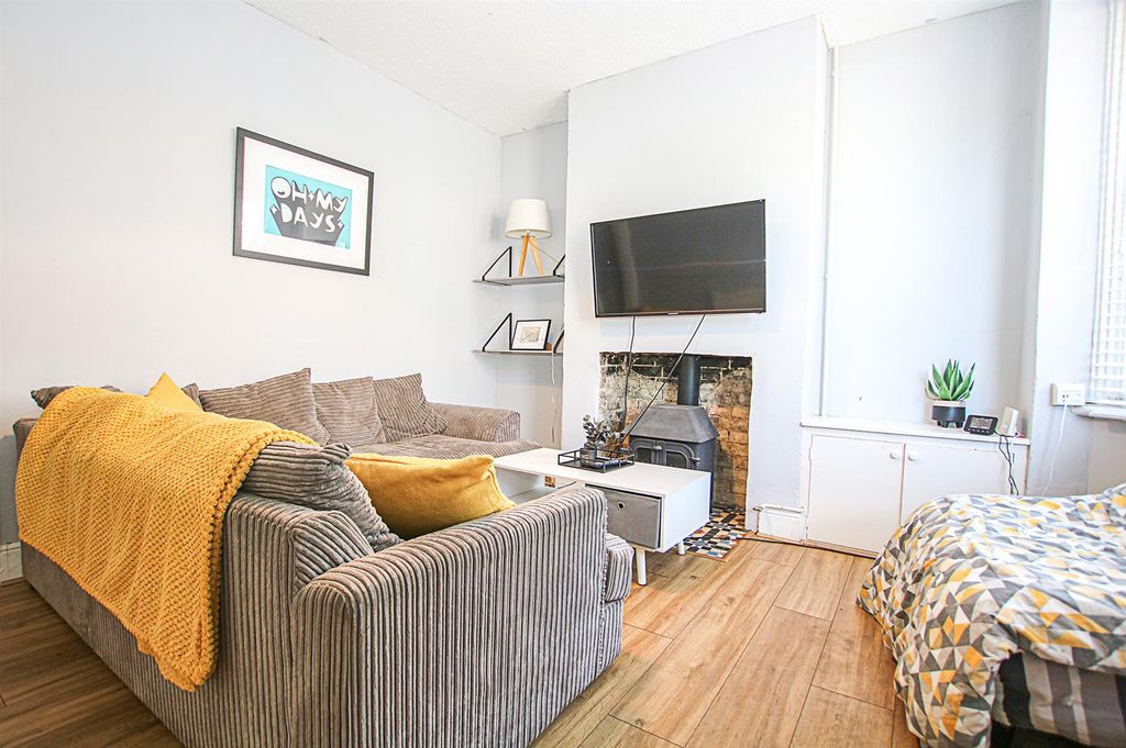 Property photo 3 of 15 Img_9967.Jpg