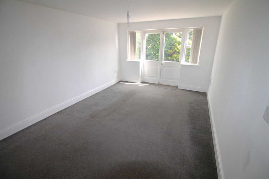 Property photo 3 of 7 Img_1196