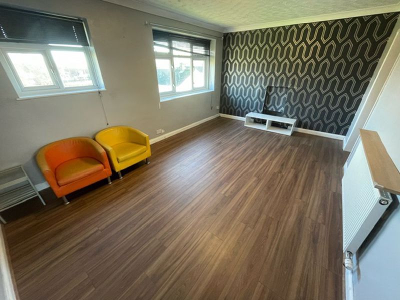 Additional image 4 of 2 bed flat to rent2 Bedroom Flat To Rent, Shrewton Walk, Swindon SN2