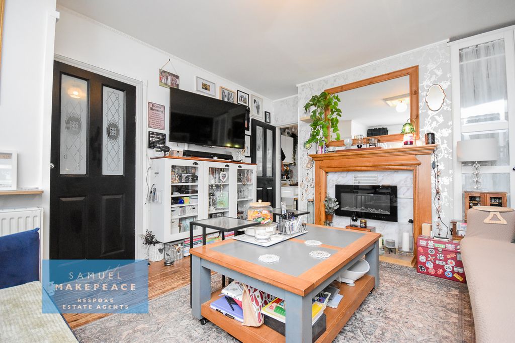 Property photo 3 of 20 Gallery