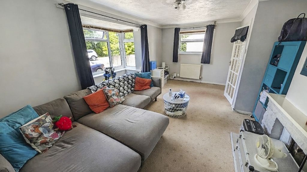 Property photo 2 of 15 Pbox-Img.Jpg