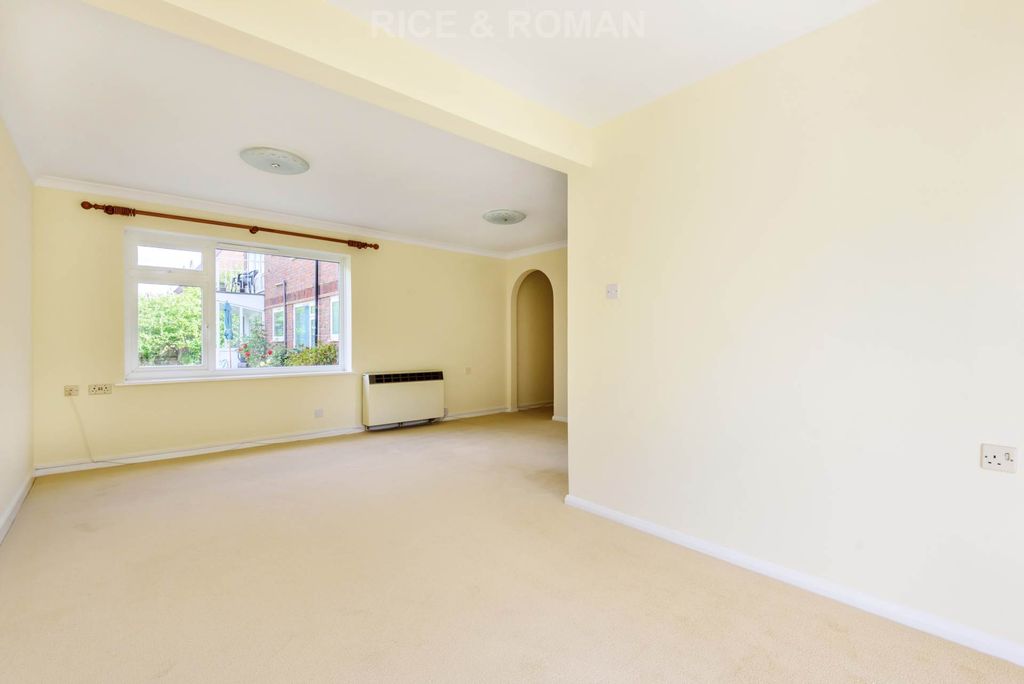 Property photo 3 of 7