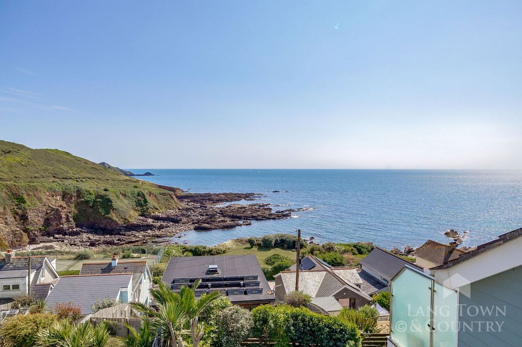 Property photo 3 of 26