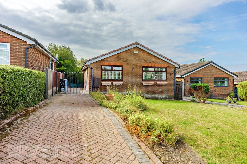 Property photo 1 of 20 External