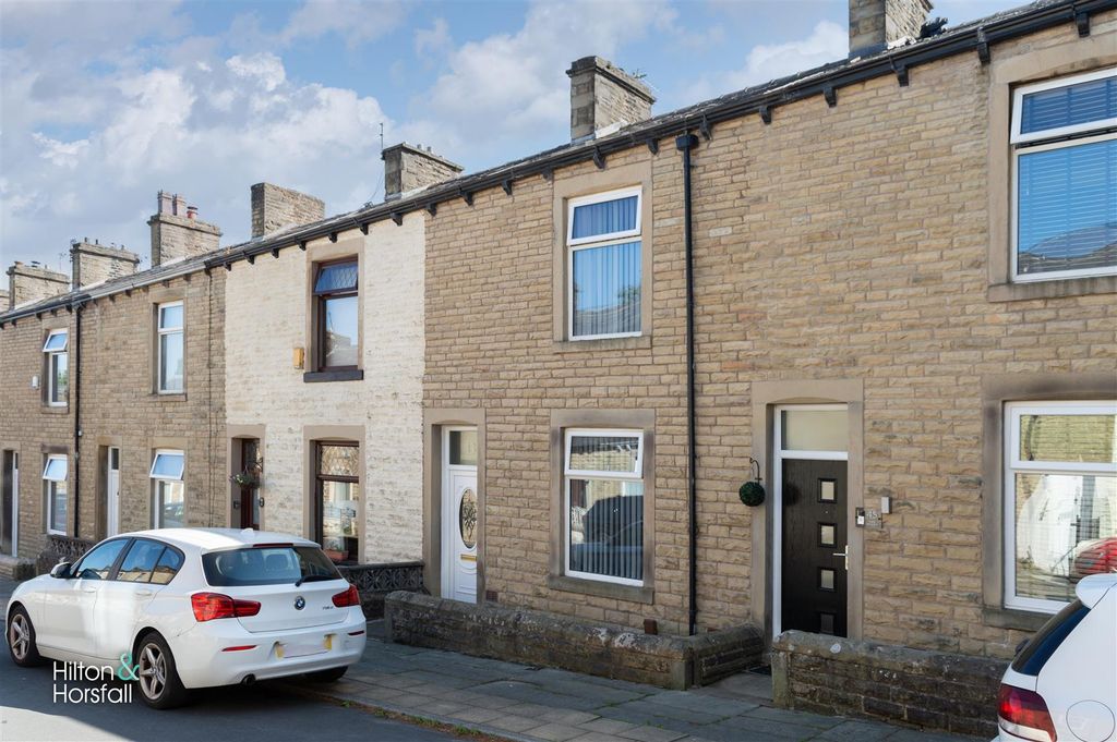 Property photo 1 of 14 Fife Street