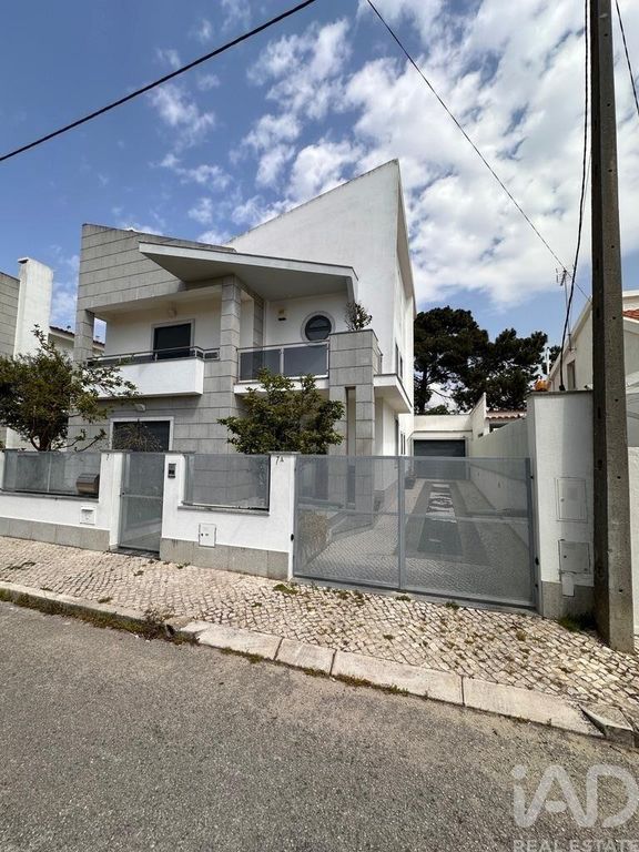 Property photo 1 of 34