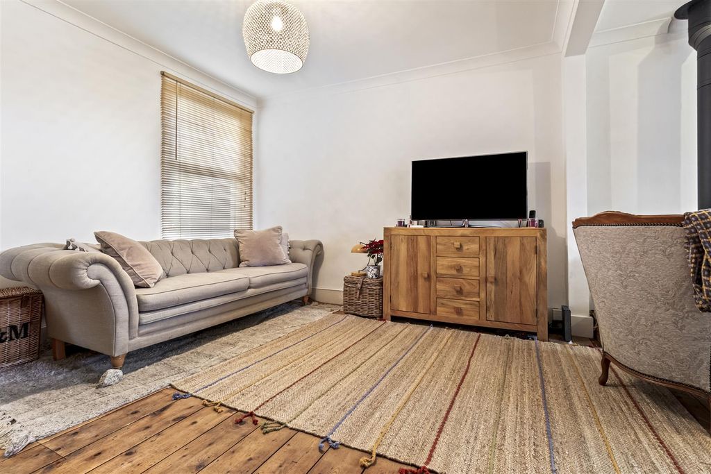 Property photo 3 of 22 160 South Farm Road-009.Jpg