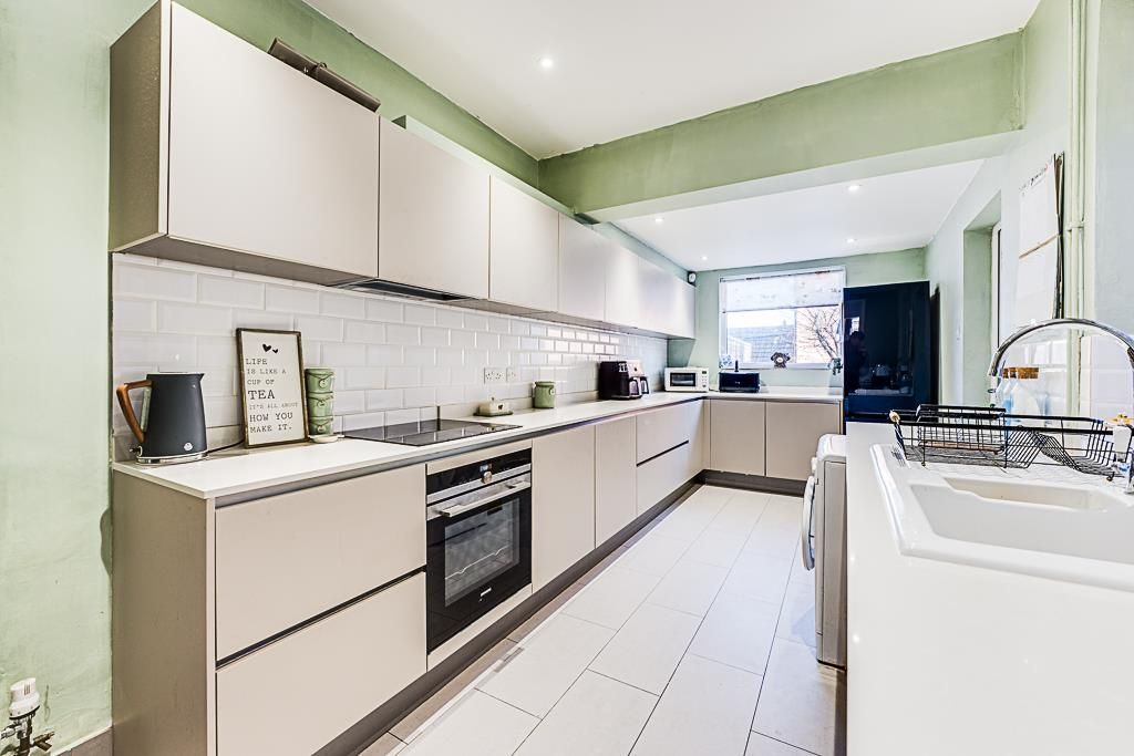Property photo 2 of 25 57 Gordon Street, Kettering-22.Jpg