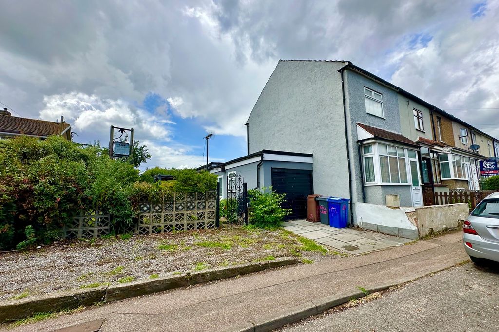 Property photo 1 of 22