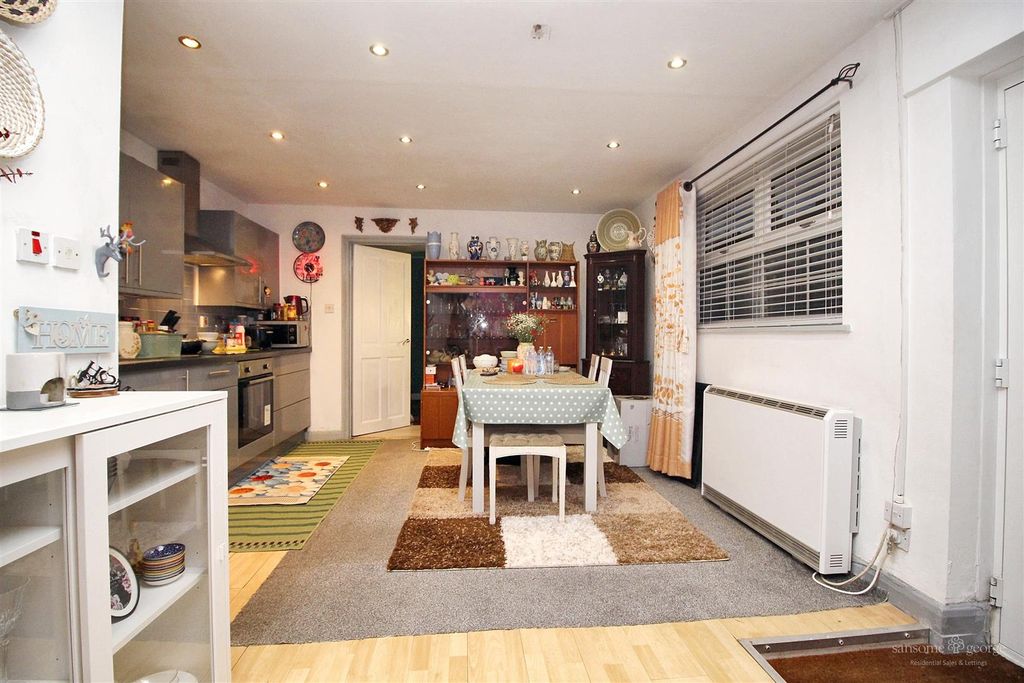 Property photo 3 of 14 Reception Room With Kitchen