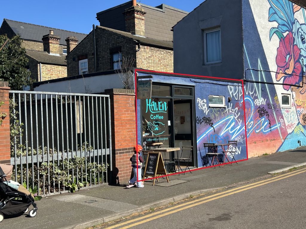 Property photo 2 of 6