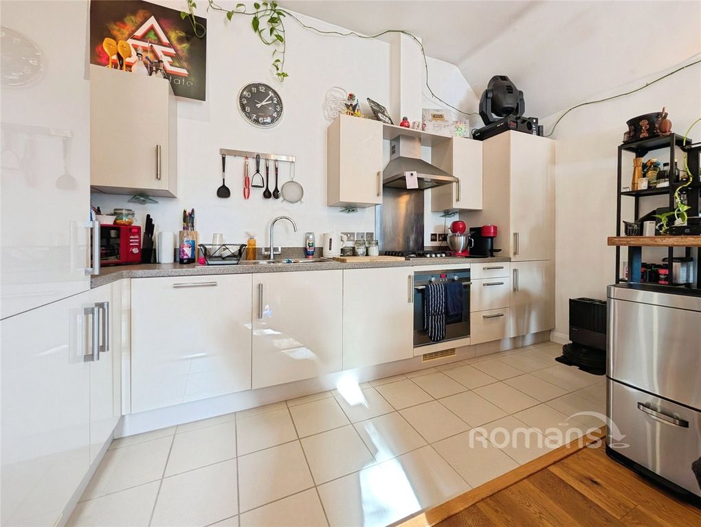 Property photo 3 of 11 Picture No. 09