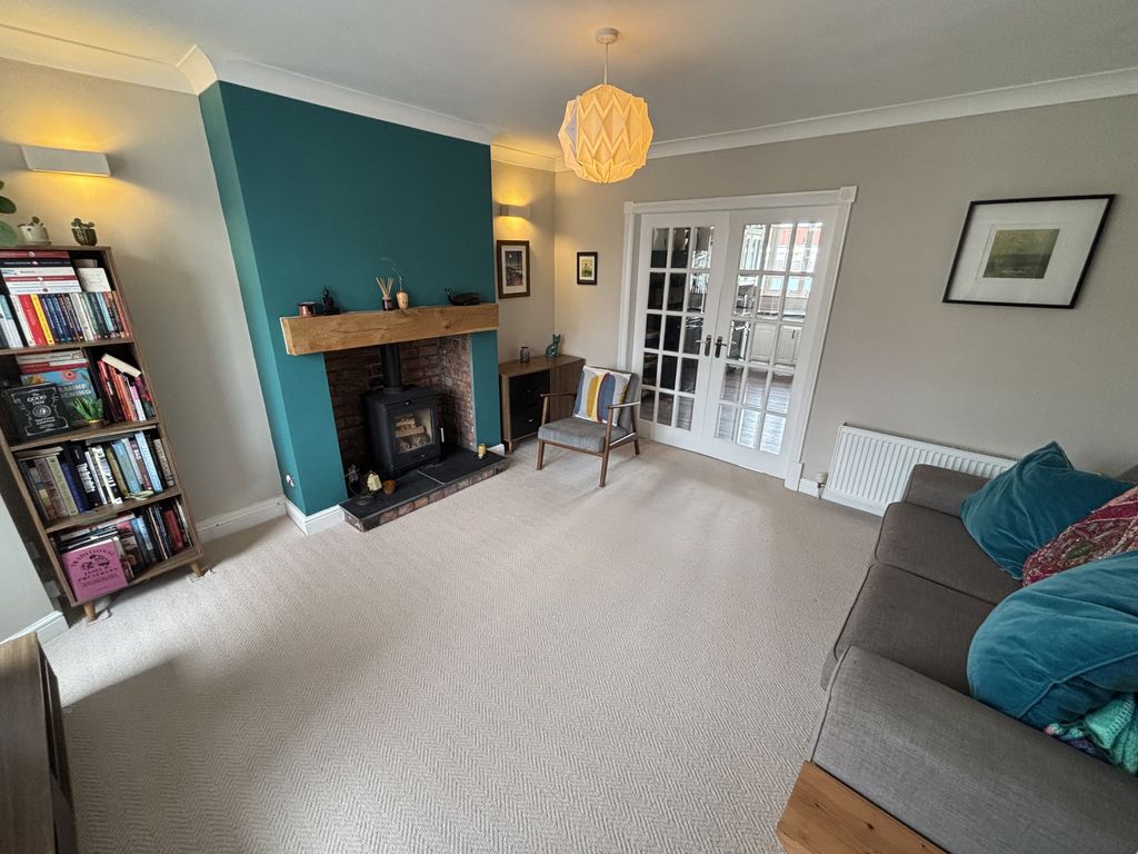 Property photo 2 of 18