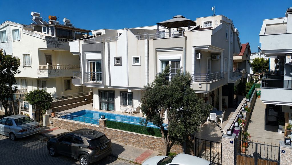 Property photo 2 of 23 Sizeable Semi-Detached Villa For Sale In Didim €“ Shared Swimming Pool