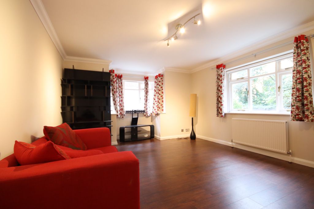 Property photo 2 of 8