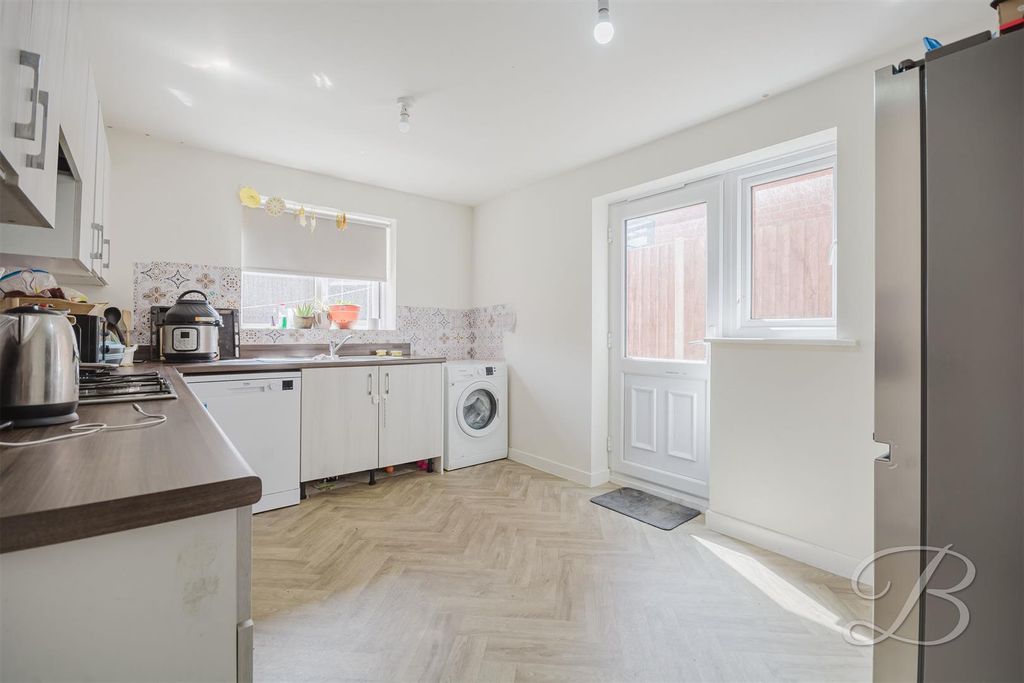 Property photo 3 of 27 Ccltd-10.Jpg