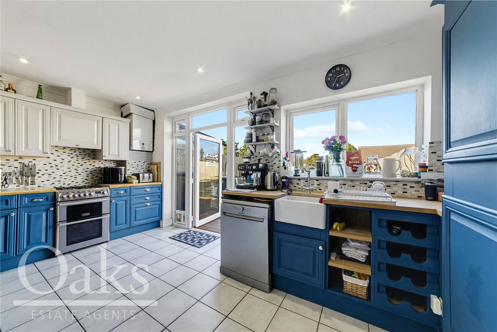 Property photo 3 of 12 Picture No. 04