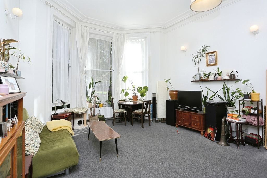 Property photo 2 of 14 Photo